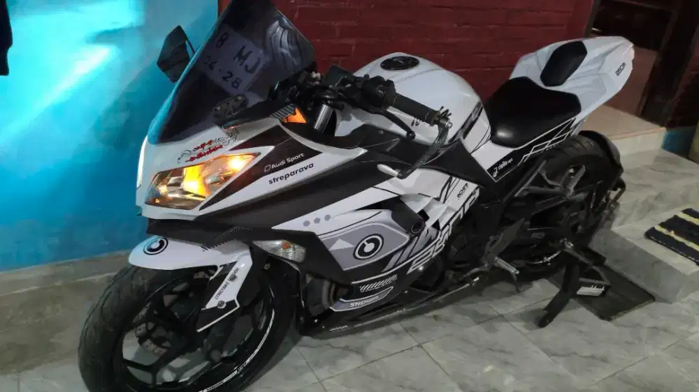 Ninja 250 fi 2013 putih