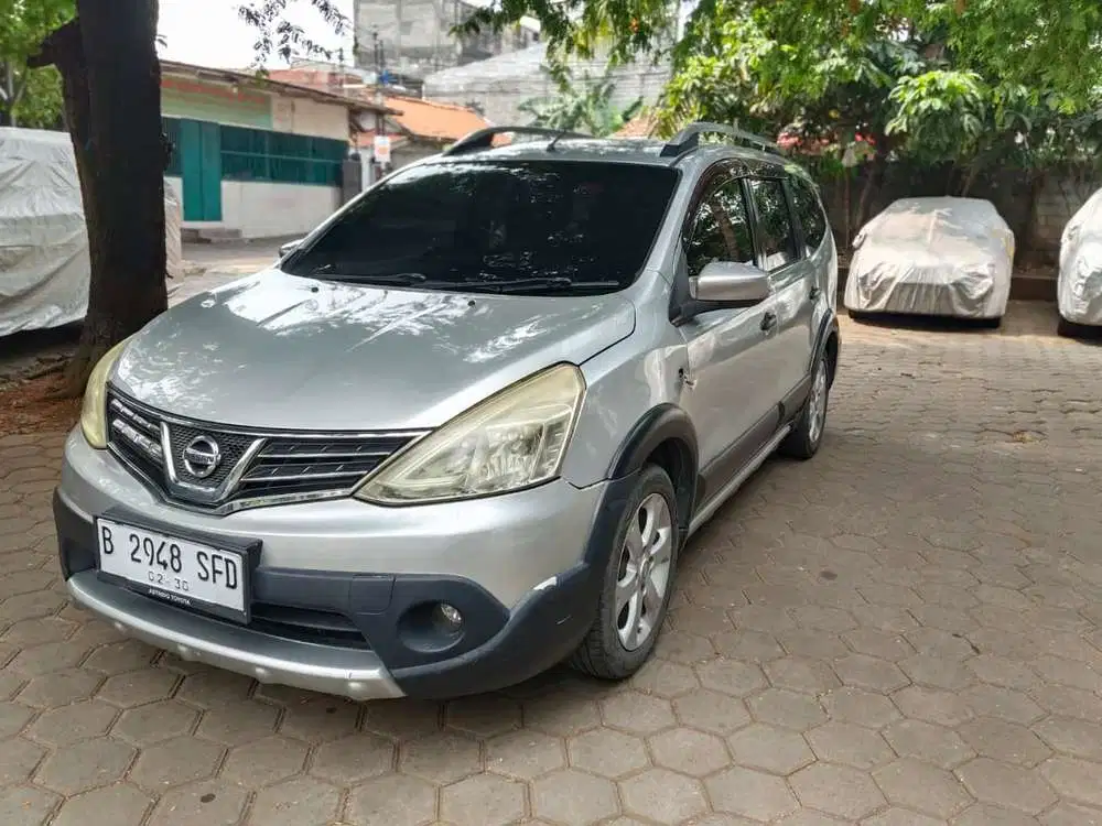 Nissan Grand livina 2014 Bensin