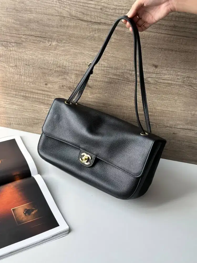 Preloved Chanel Small Shopping Bag Grained Calfskin Black GHW