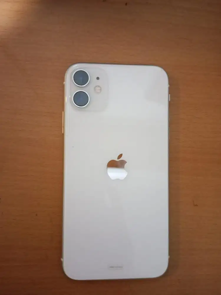 iphone 11 4/64 IBOX