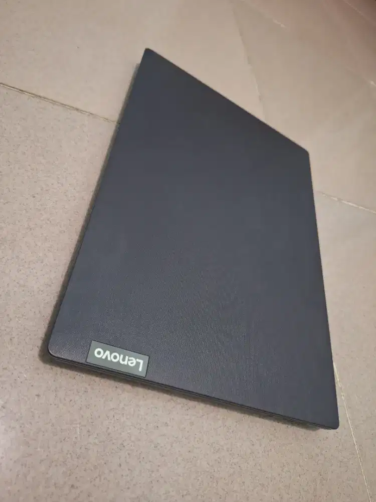 Bismillah di jual laptop lenovo slim core i3gen10 siap pakai
