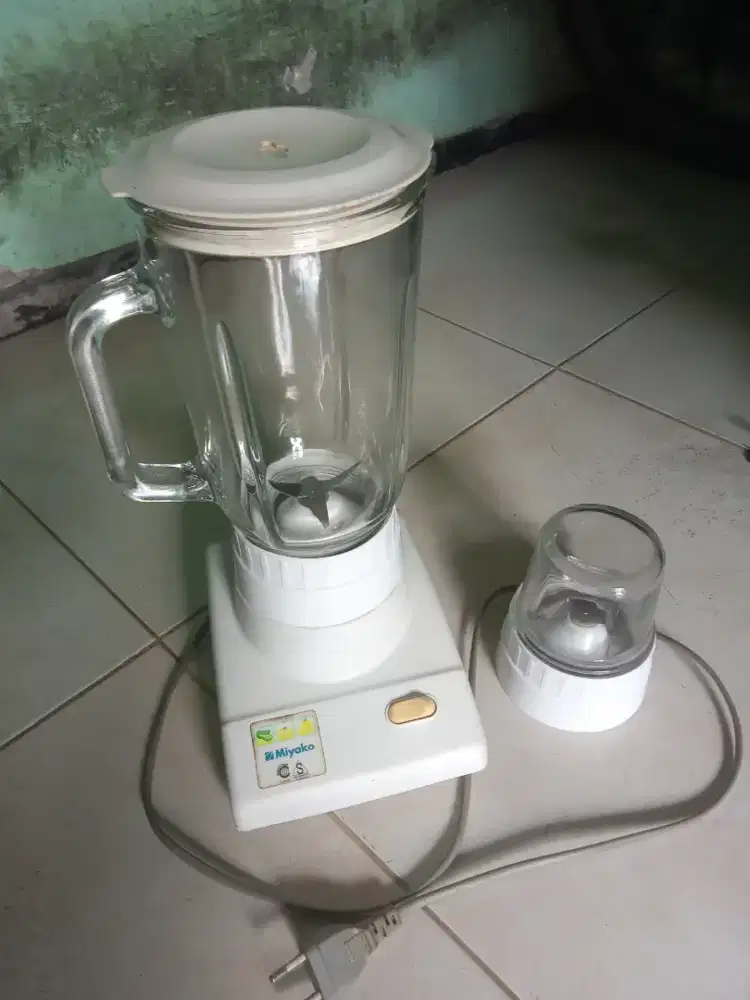 Blender Miyako gelas kaca