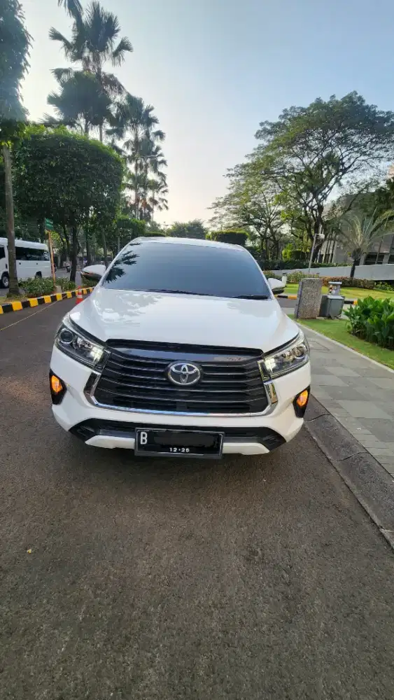Toyota Kijang Innova Reborn V Diesel A/T 2021 Putih