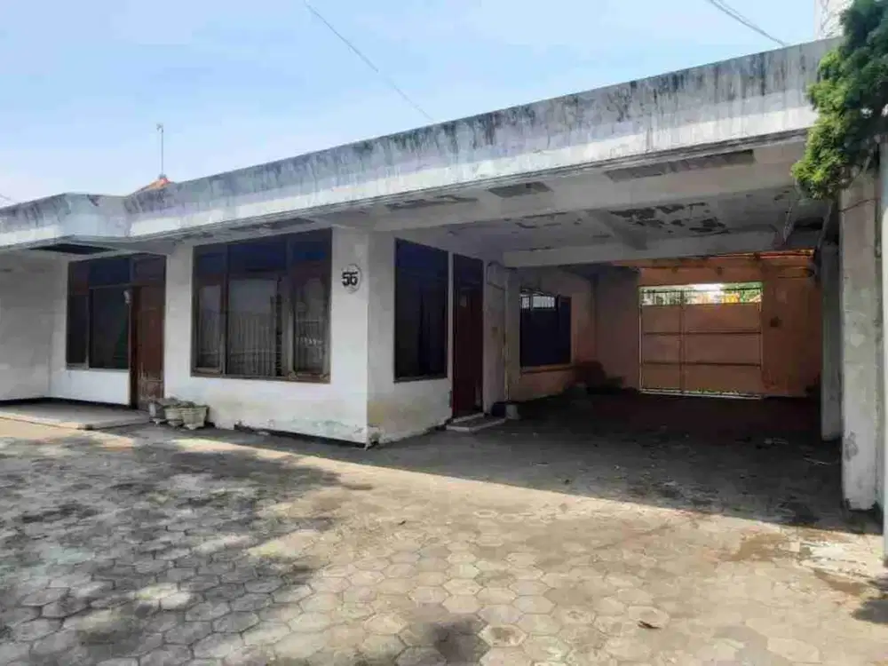 Dijual Murah Rumah di Jalan Kartini Surabaya Pusat