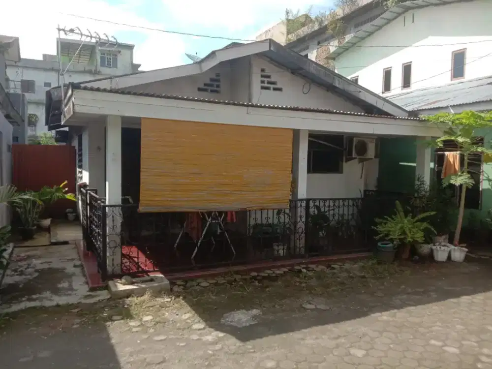 Rumah murah/lokasi strategis di medan