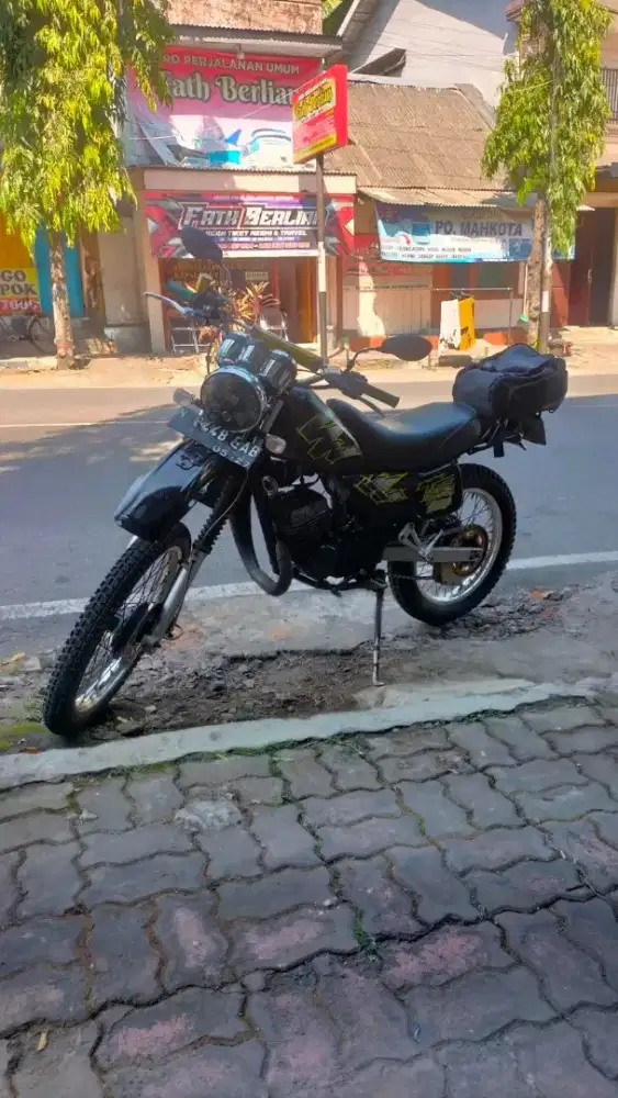 Suzuki Trail TS125 istimewa lengkap taat pajak