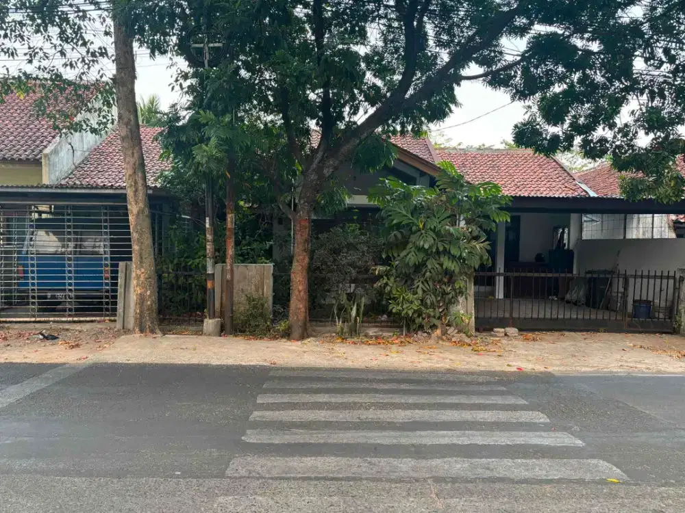 Dijual Rumah di Jalan Golf Bina Harapan Arcamanik