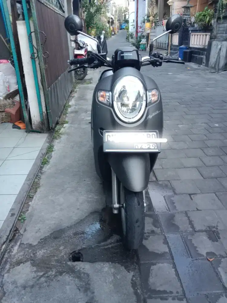 Scoopy stylish mattebrwon