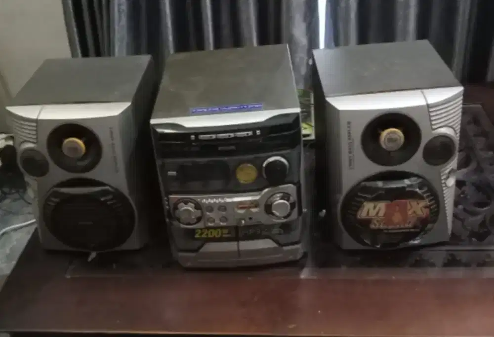 tape merek Philips MP3, 2200 Watt, Vcd ,Radio