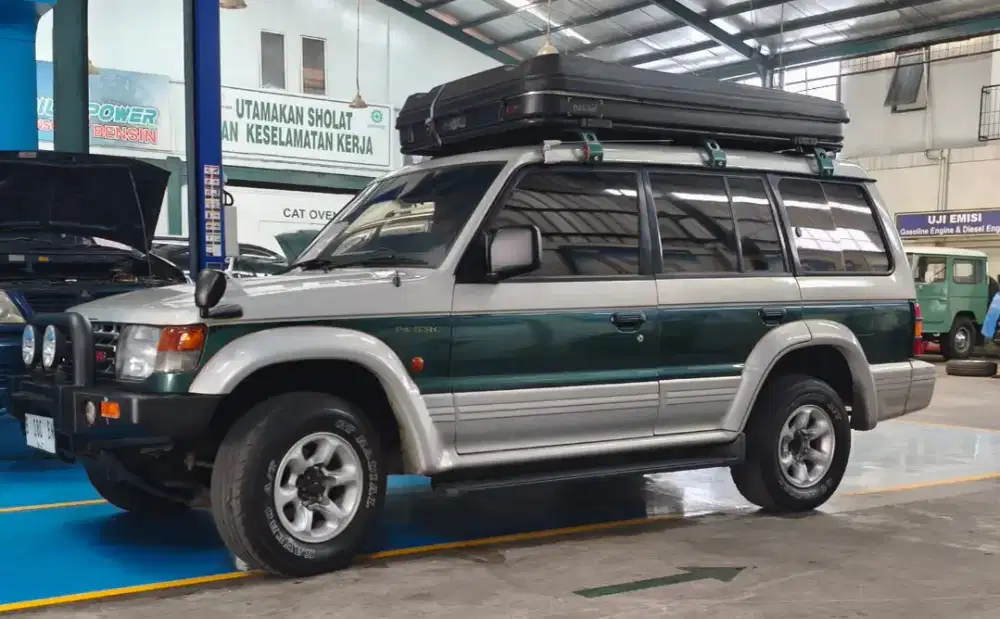ORI 4x4 KM 180rb Mitsubishi Pajero V6 3000cc Bensin Manual 1995 