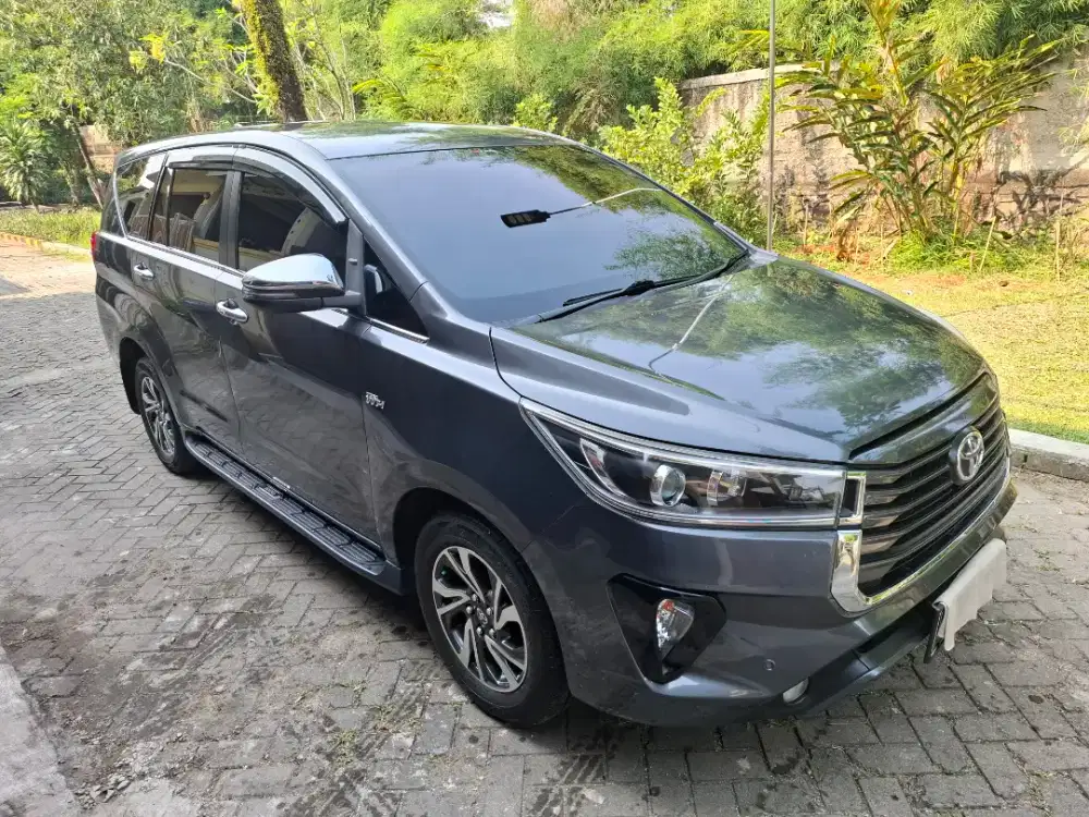 Toyota Innova Reborn Bensin AT 2.0 V Tahun 2017