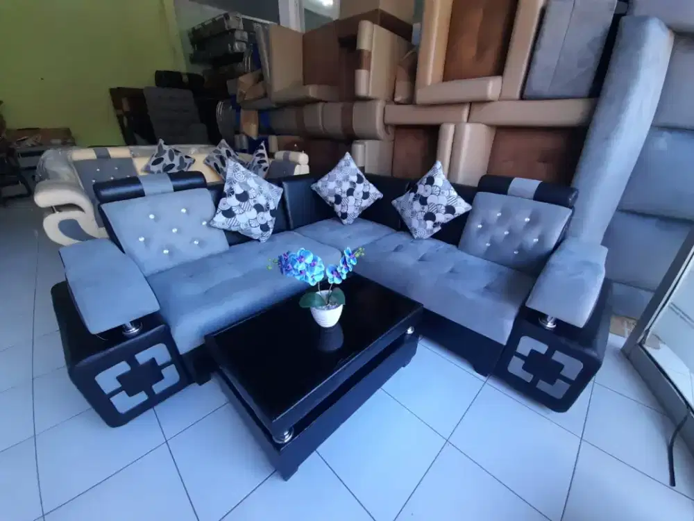 Sofa minimalis abu hitam