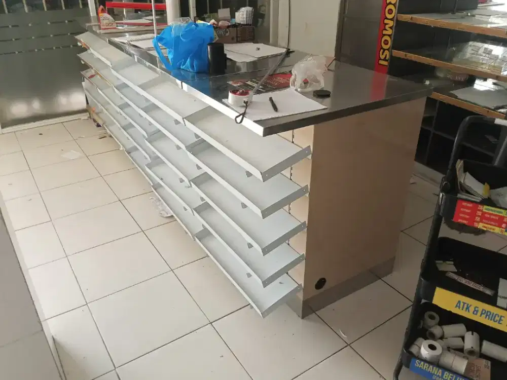 Rak Kasir Indomaret