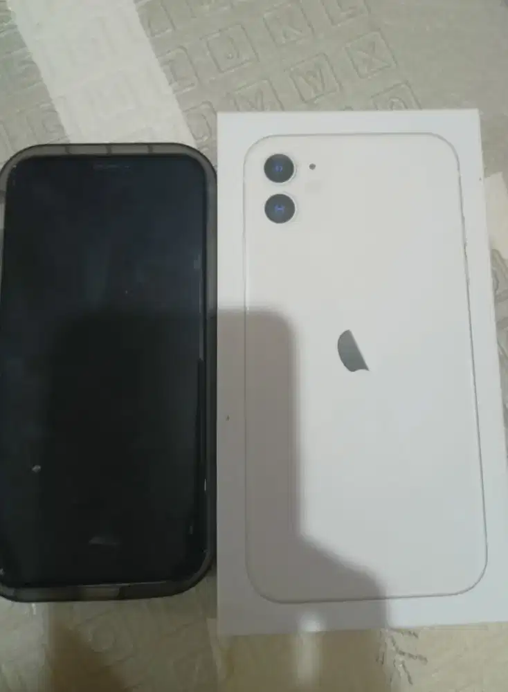 IPHONE 11 64 GB EX IBOX (SILVER)