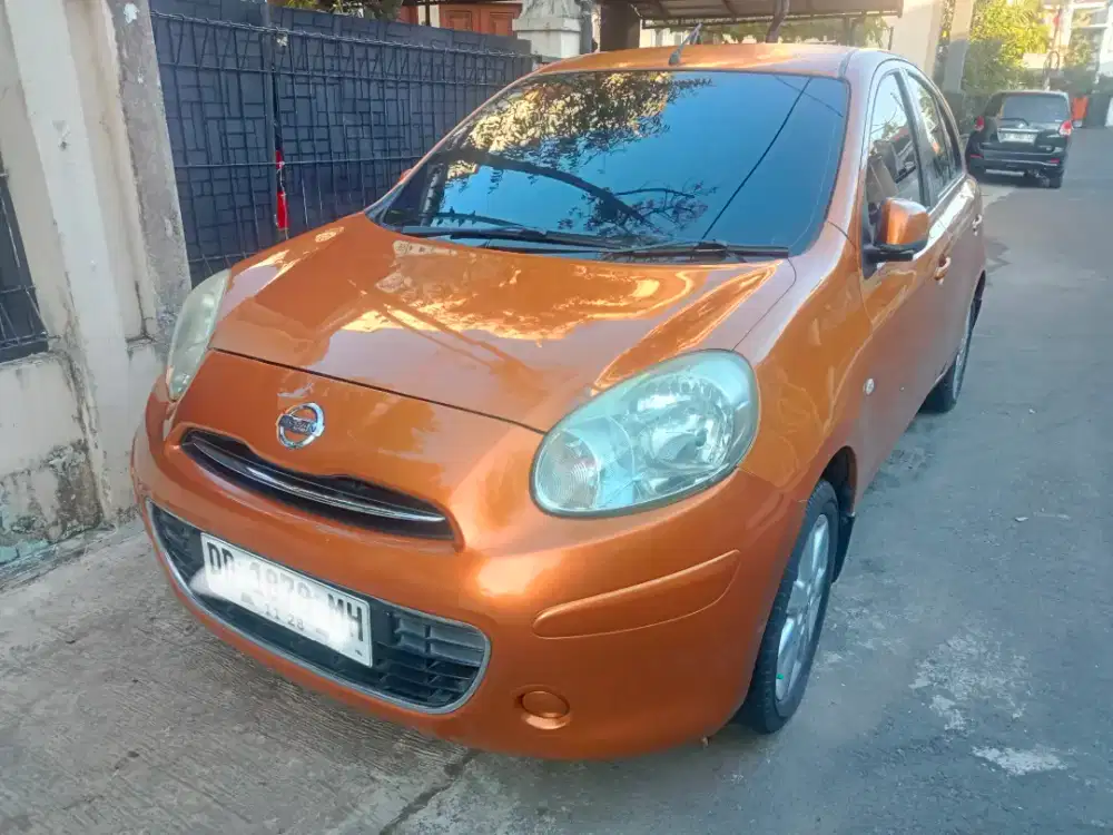 NISSAN MARCH A/T (MATIC)