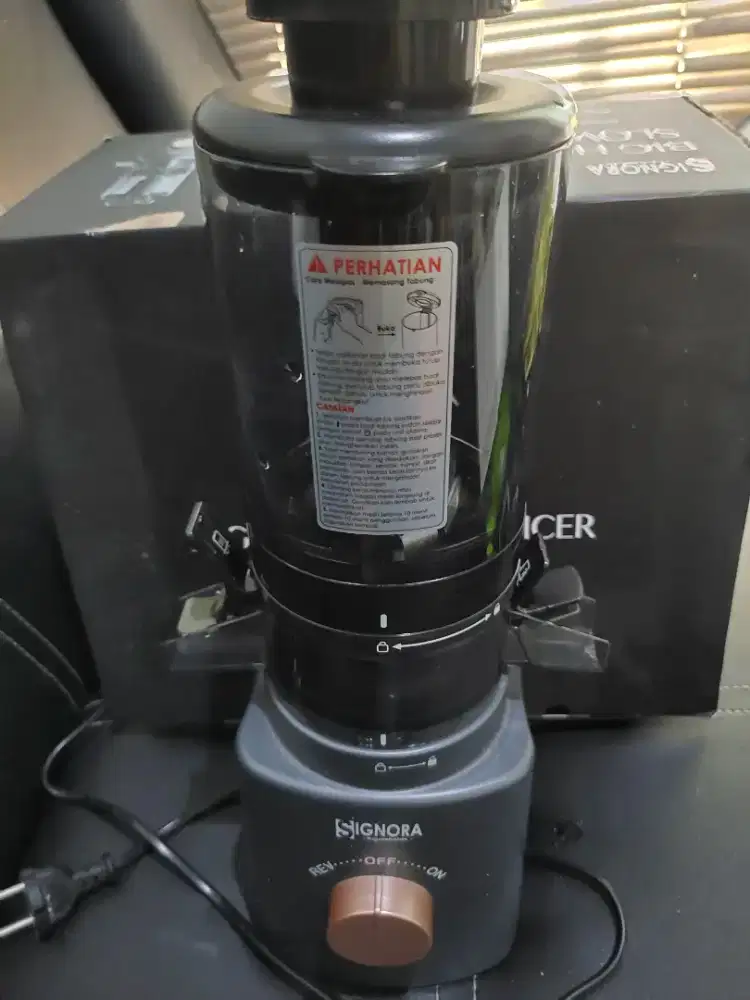SlowJuicer Signora Big Hopper