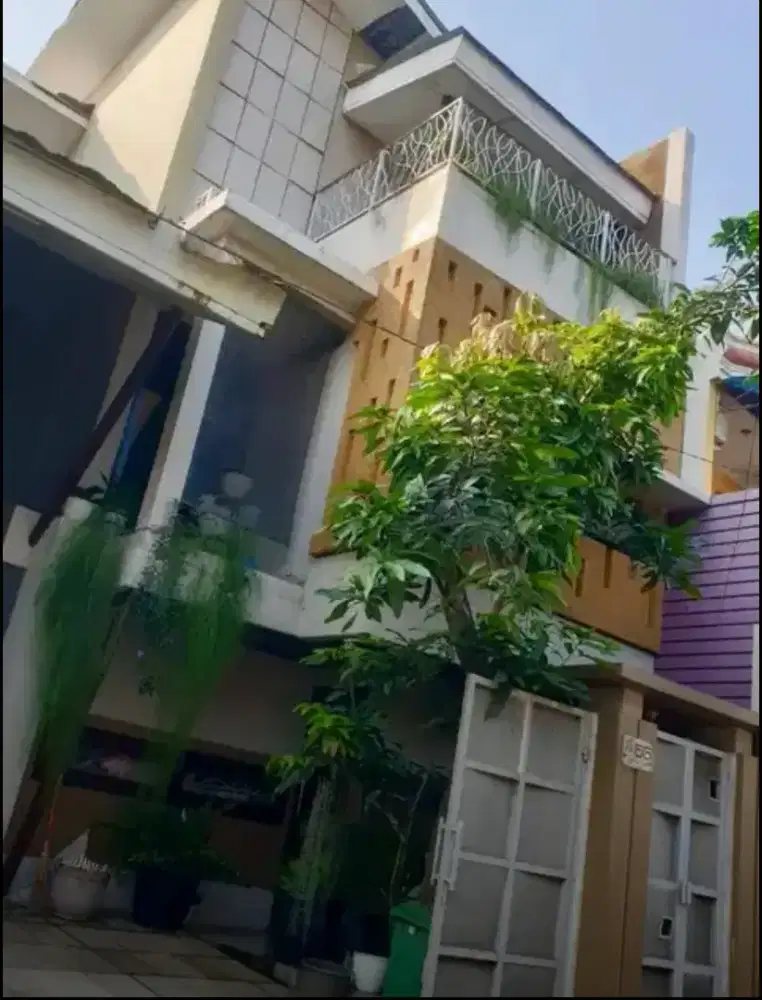 RUMAH MEWAH DI JATICEMPAKA - JATIWARINGIN