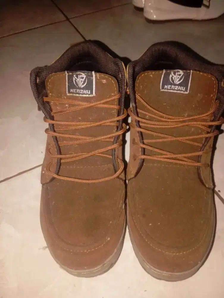 Jual sepatu cat