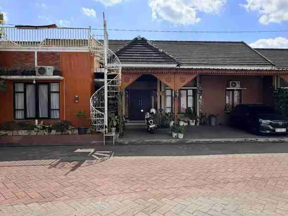 RUMAH MEWAH KLASIK MODERN DALAM PERUMAHAN ELITE PONDOK PERMAI GIWANGAN DEKAT KAMPUS UAD TERPADU