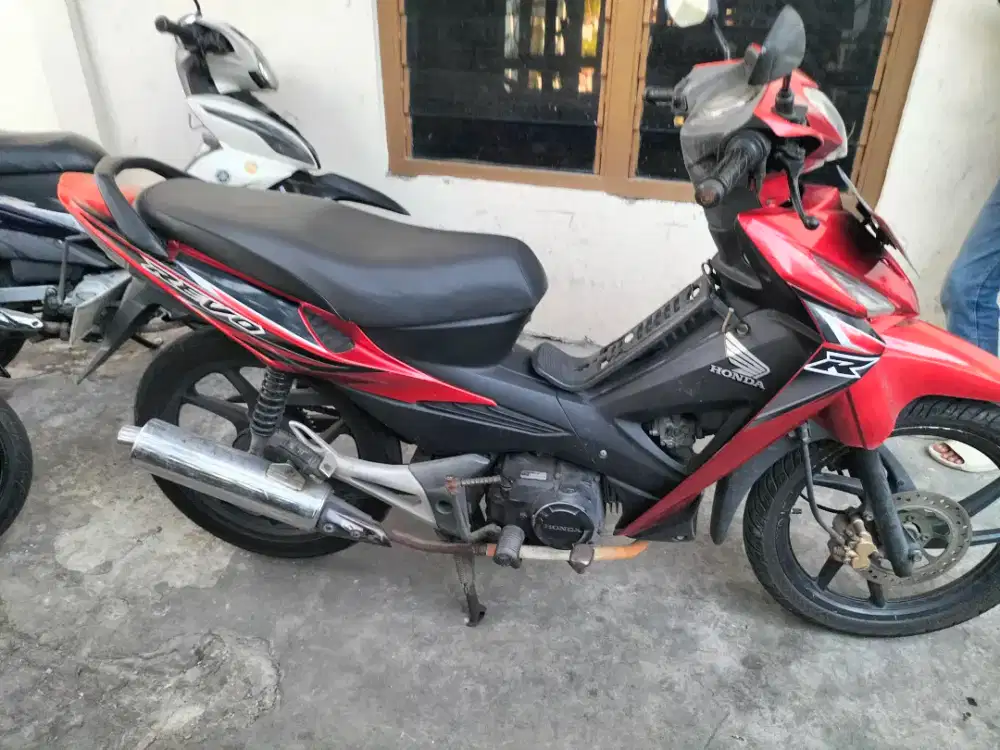 Honda Revo 2007 cw mesin segel PJK aman lkp