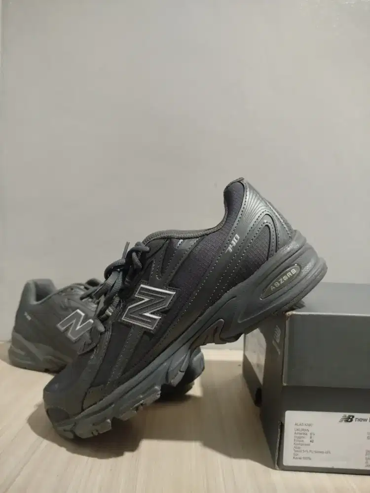 New Balance 740 Unisex