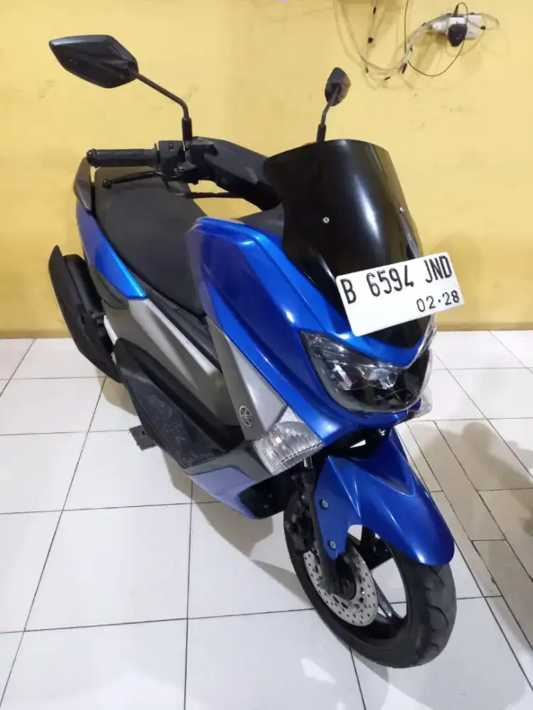 Yamaha nmax 2018 biru