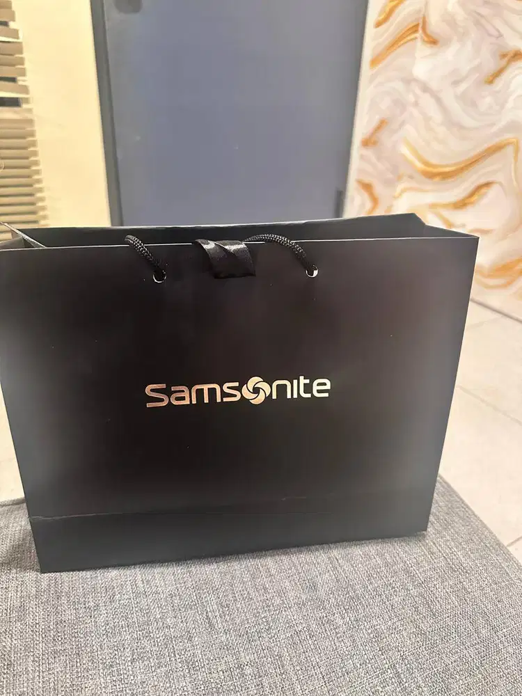 samsonite sefton crossbody