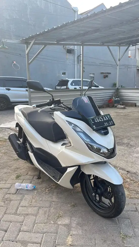 Honda PCX 2022 160 Putih