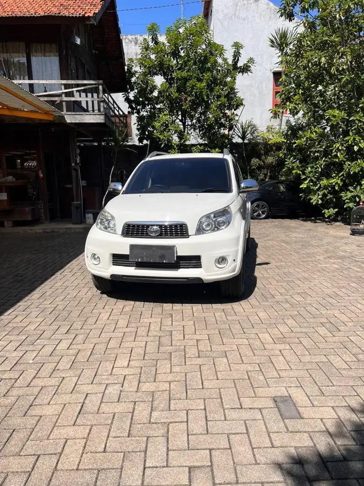 TOYOTA RUSH S (super terawat)