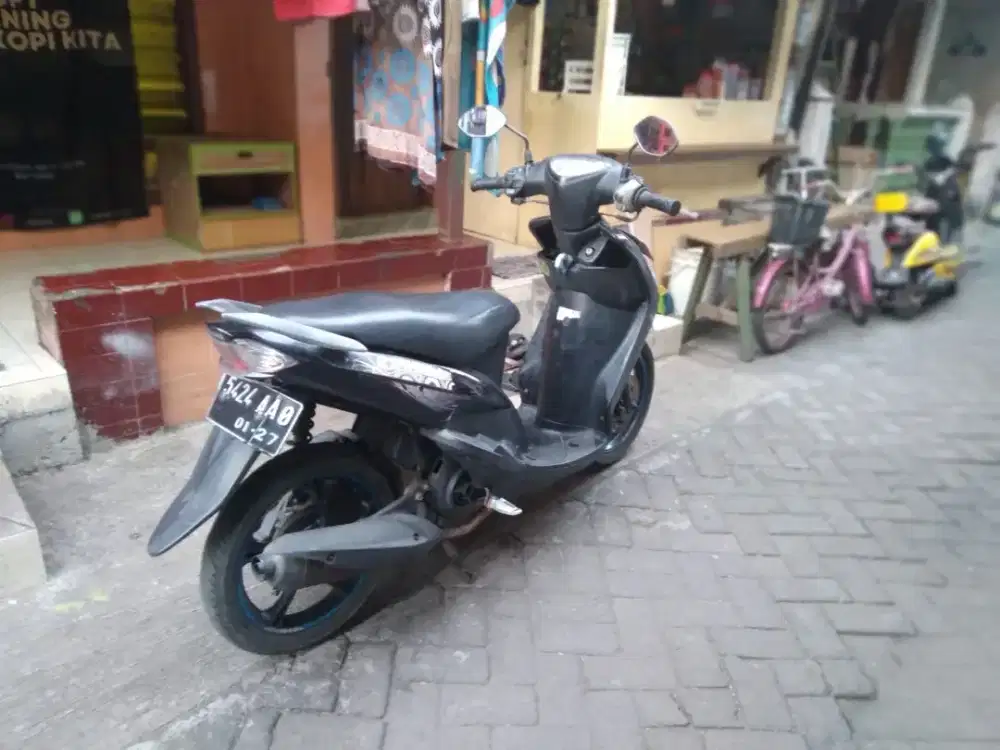 sepeda motor mio 2011