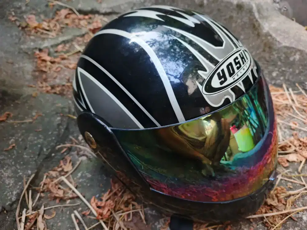Helm Yoshi murah