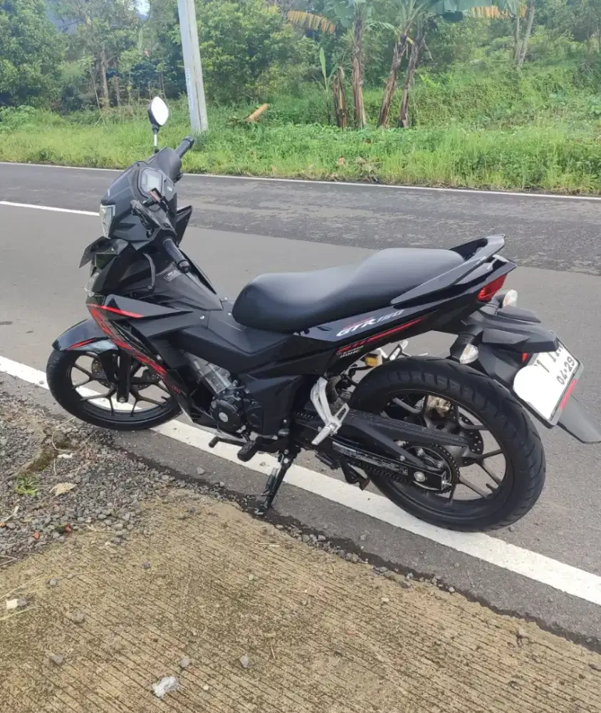 Motor honda supra GTR 150