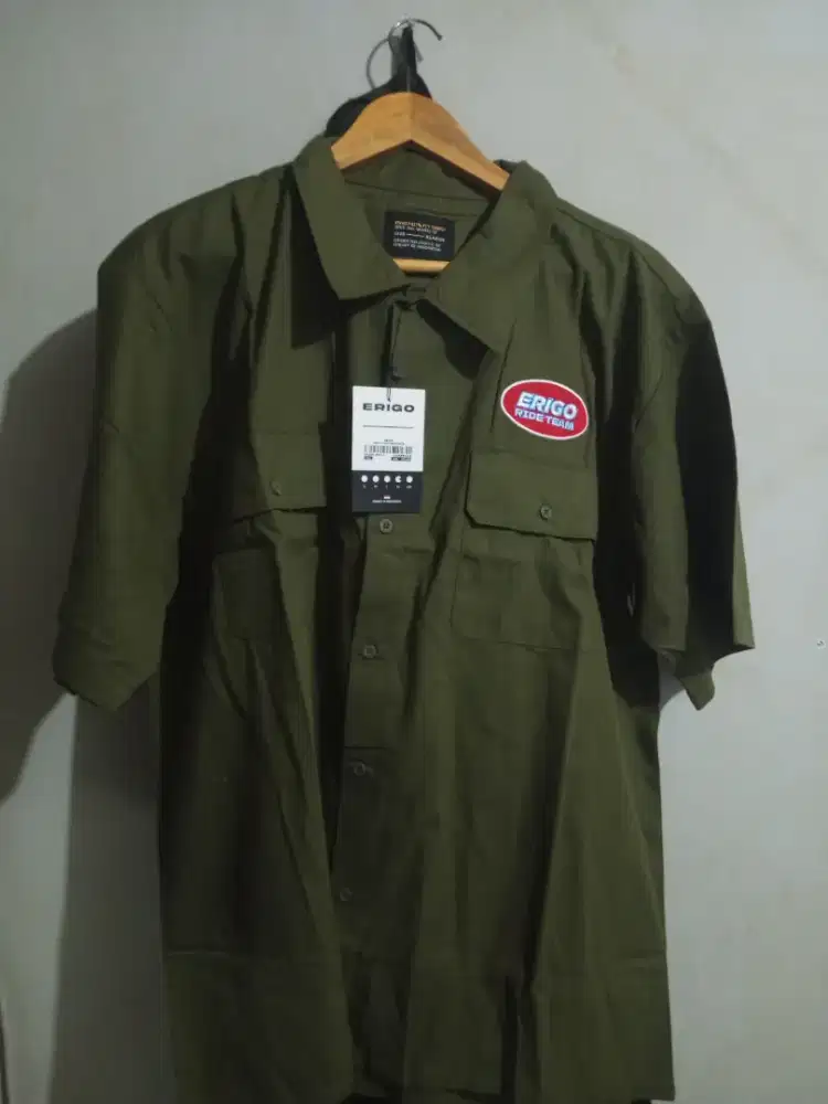 Kemeja Erigo Hijau Botol