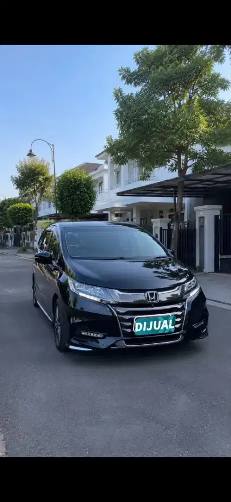 Honda Odyssey 2.4 e CVT 2018, Hitam