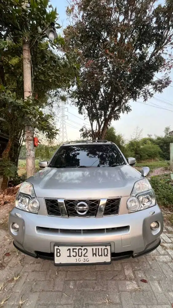 Nissan X-Trail 2010 Bensin