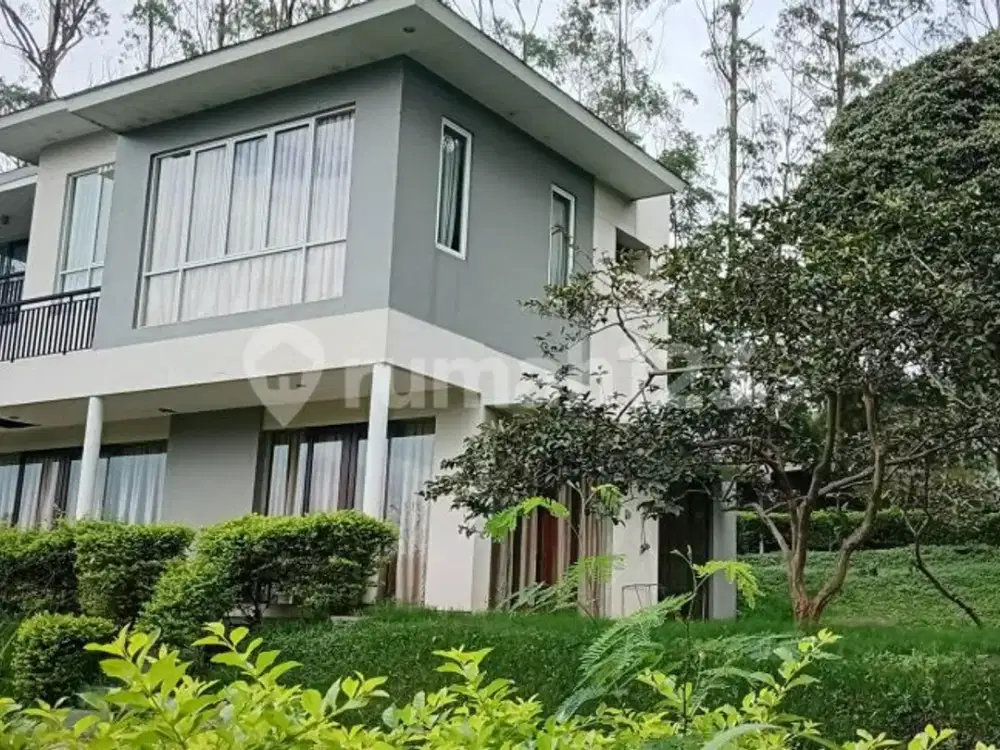 For Sale Rumah Villa Dengan Tanah Sangat Luas Di Area Cikole Lembang