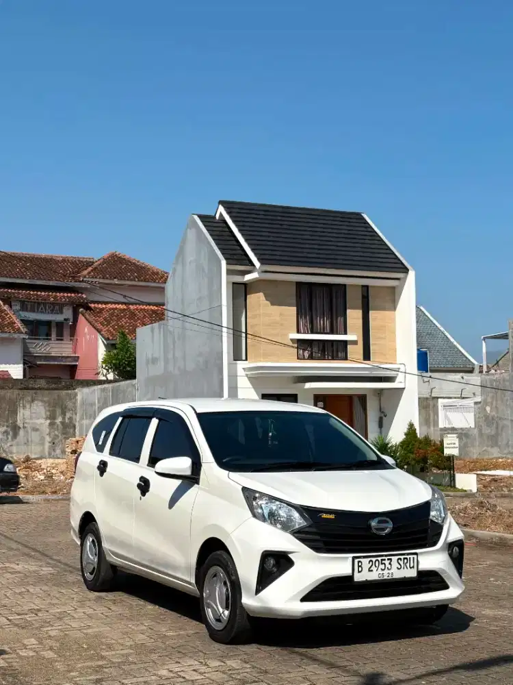 Sigra 1.0 D 2021 MT