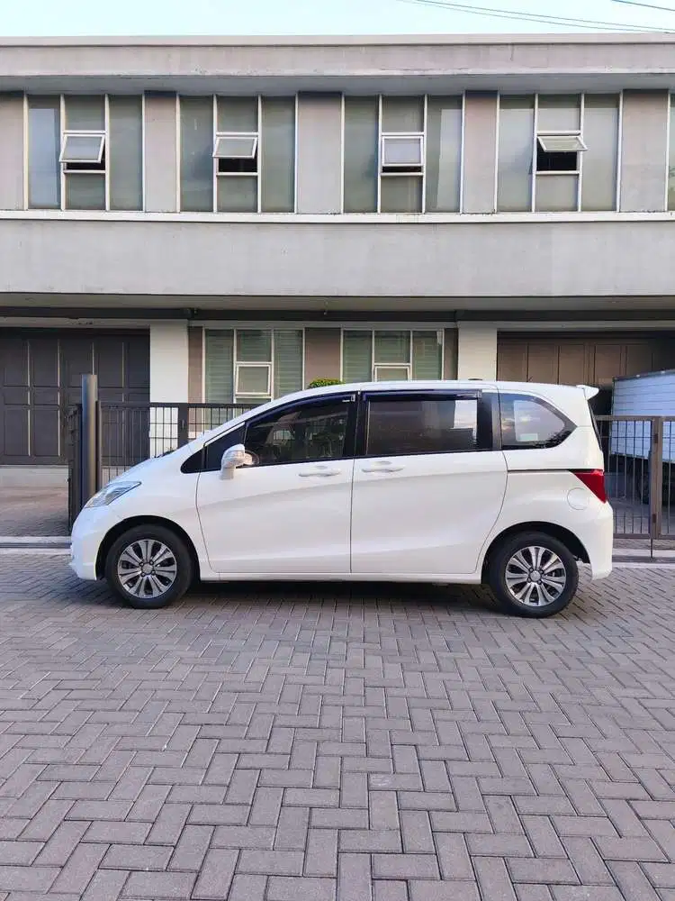 Honda Freed 2013 Bensin