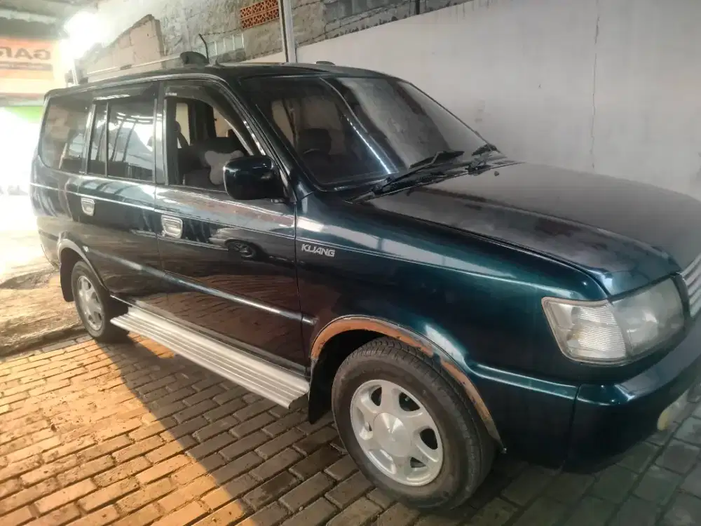 Toyota kijang kapsul lgx bensin 97