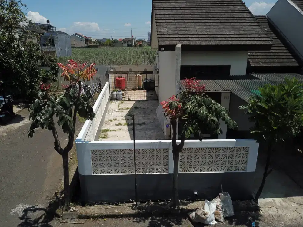 Rumah Nyaman Hook di Cluster De Green Grande Residence