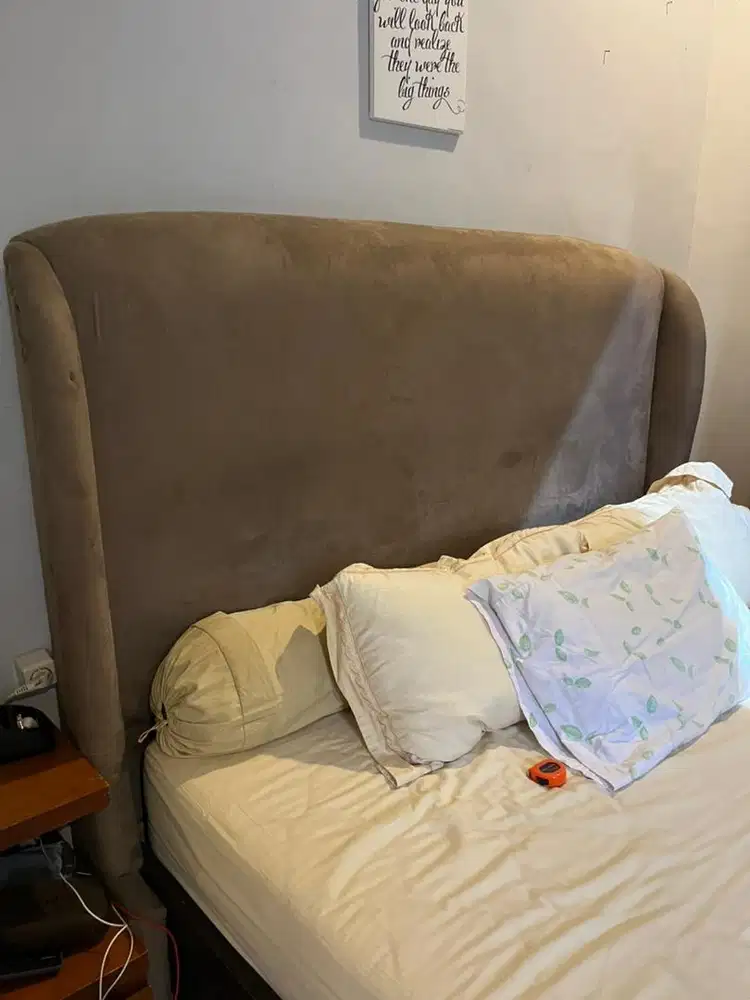 HeadBoard Divan