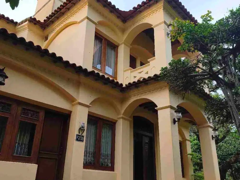 Rumah  Mediterania design View Sungai The Green Bsd city