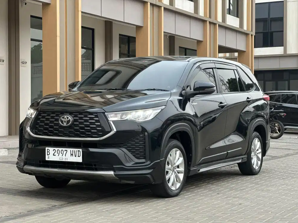 Toyota Innova Zenix 2.0 V Hybrid Modelista AT 2023