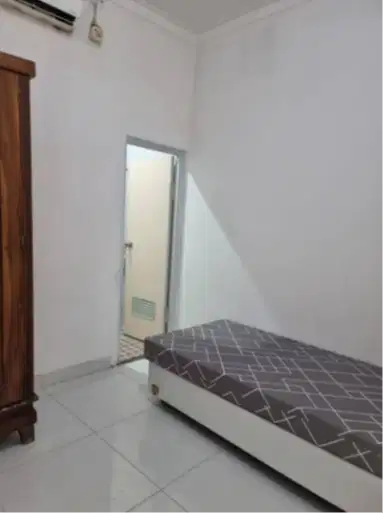 Kost Khusus Karyawati Ber AC Duren-Bangka (dkt SMAN 60 JKT)