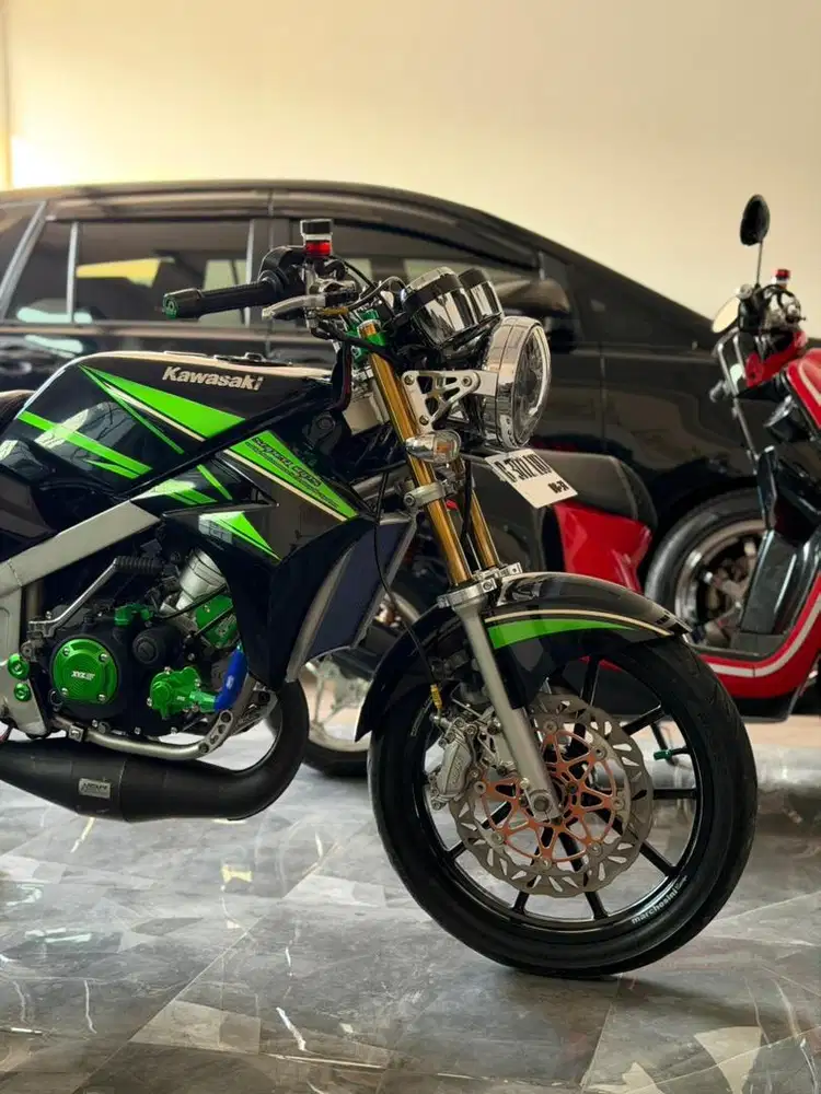 Ninja R LE 2015