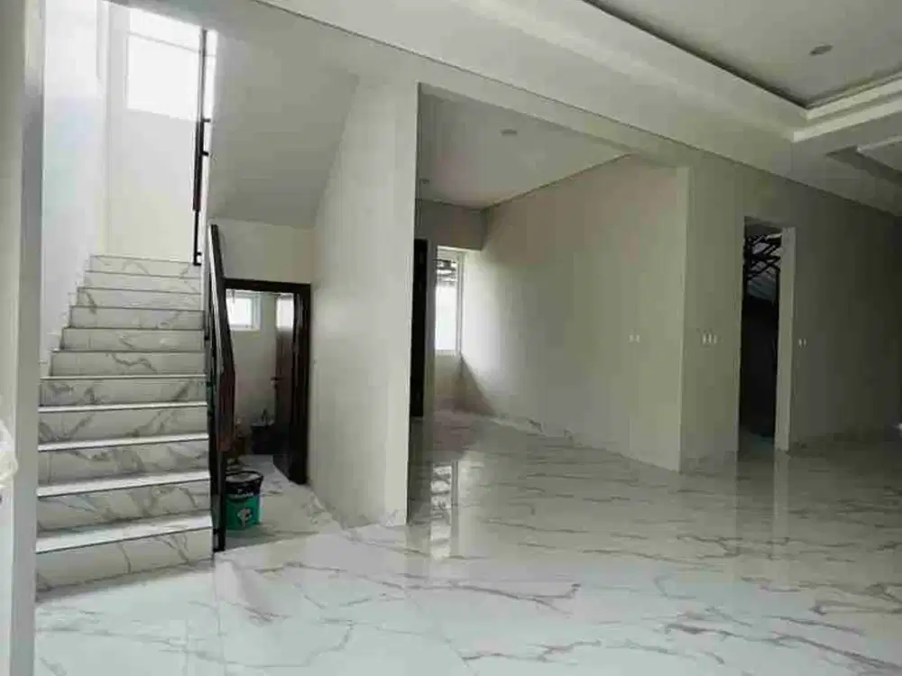 Rumah Baru Modern Design Di Tengah Kota BSD city
