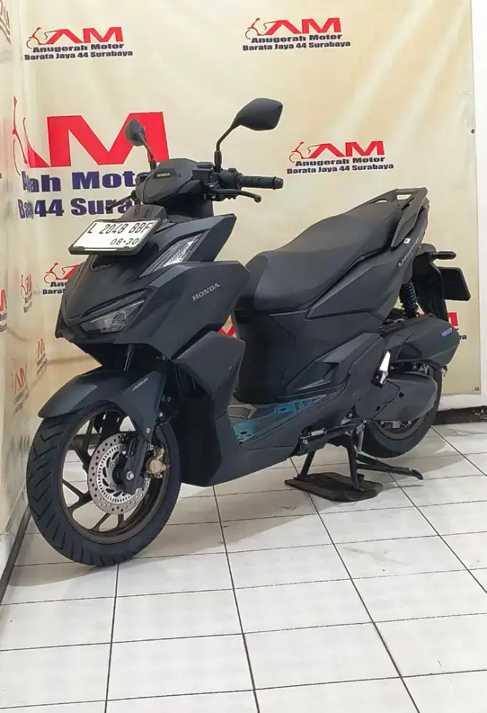 Km 2300 Honda vario 160 Abs tahun 2025