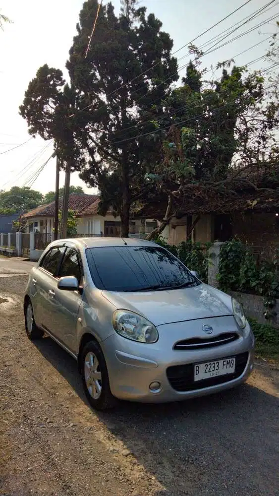 Nissan March 2013 Bensin