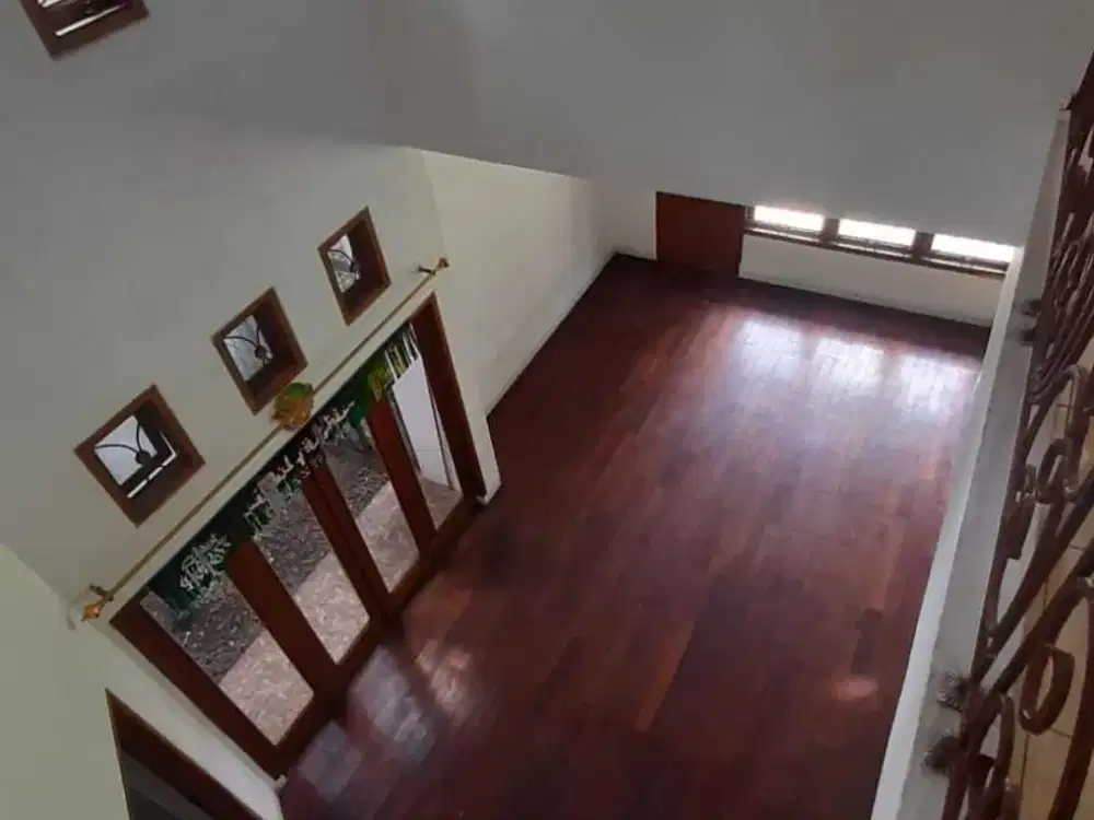 Rumah Harga Kavling Halaman Luas Anggrek Loka BSD city