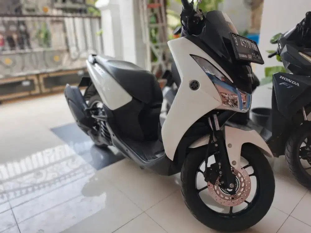 yamaha Lexi2019 putih palt bekasi barat,